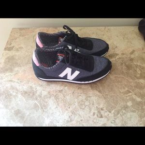 New balance shoes worn once
